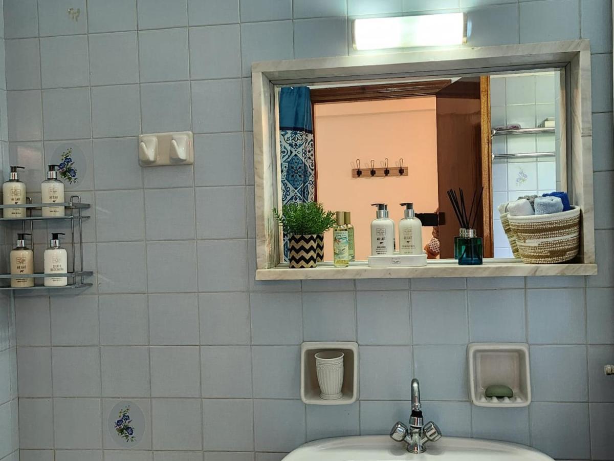 Queen Aspri Apartment 3' Min To The Beach! アンティキラ エクステリア 写真
